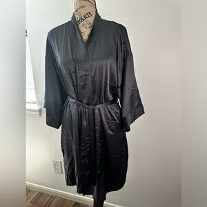 Victoria’s Secret Satin Robe W/ Belt Attached Pockets Women-s XS / S Gray